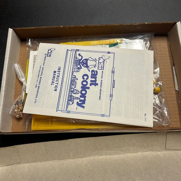 New Vintage Ant Colony / City with Sand NSI 1973 (8.75" x 6.25") - Picture 4 of 8